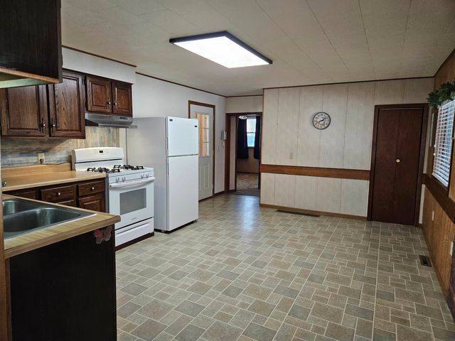 7 Panama Street, Nashua, IA 50658