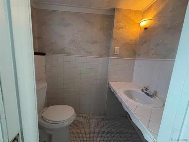 423 SHOTKA Street, Westland, MI 48186