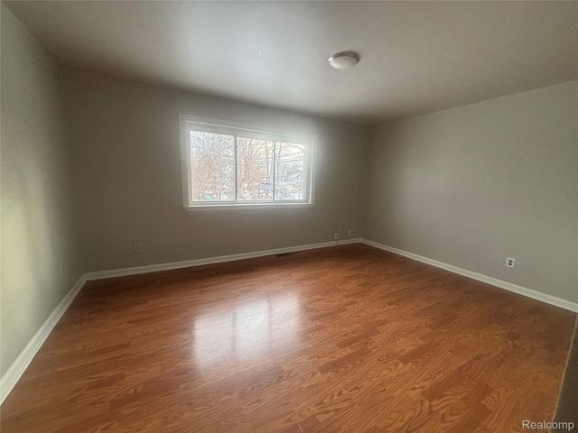 423 SHOTKA Street, Westland, MI 48186