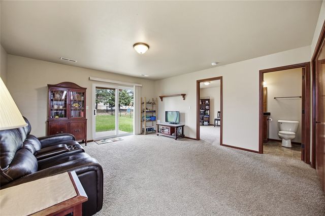 1072 Patton Lane, North Liberty, IA 52317