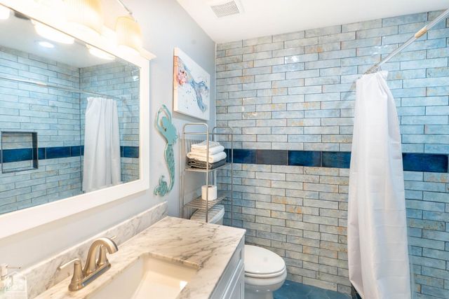 1205 Golf Course, Jonesboro, AR 72404