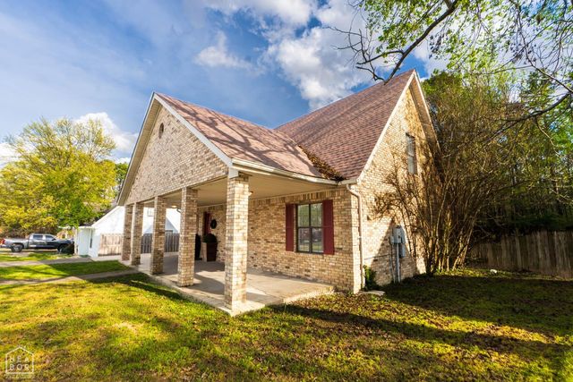 1205 Golf Course, Jonesboro, AR 72404