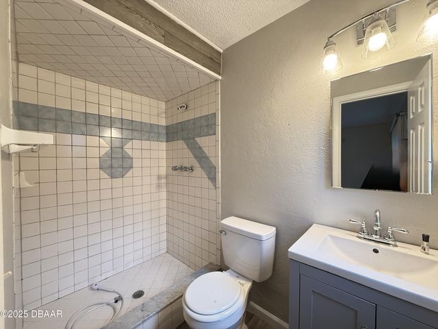 105 Wimbledon Court, Port Orange, FL 32127