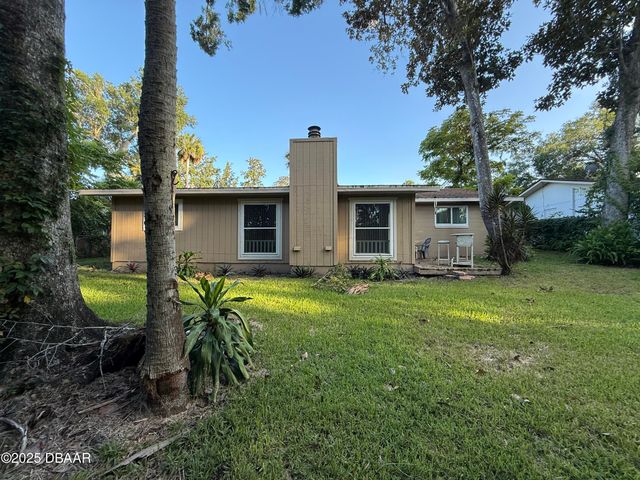 105 Wimbledon Court, Port Orange, FL 32127