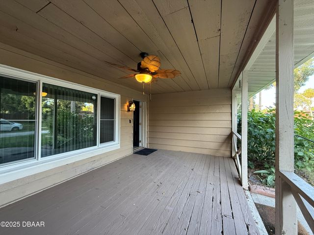 105 Wimbledon Court, Port Orange, FL 32127