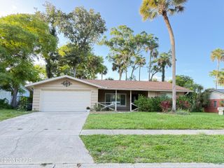 105 Wimbledon Court, Port Orange, FL 32127