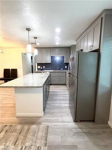 3032 SE Santa Barbara PL 2, Cape Coral, FL 33904