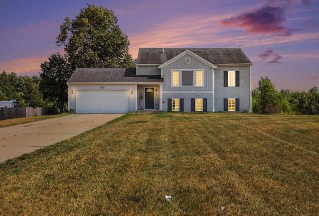 14627 Ivorystone Drive, Cedar Springs, MI 49319