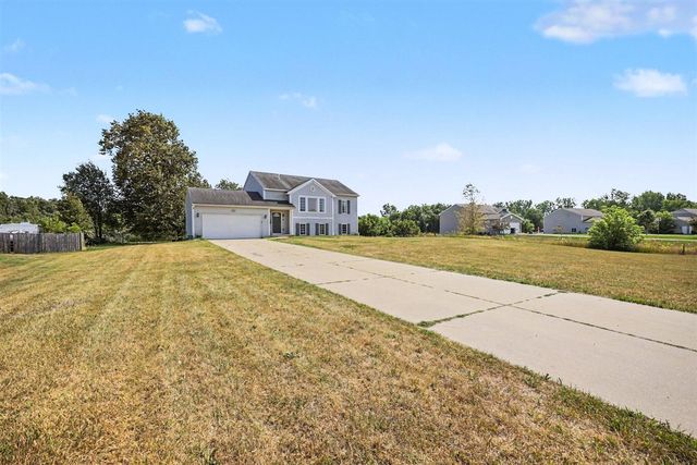 14627 Ivorystone Drive, Cedar Springs, MI 49319