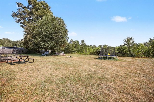 14627 Ivorystone Drive, Cedar Springs, MI 49319
