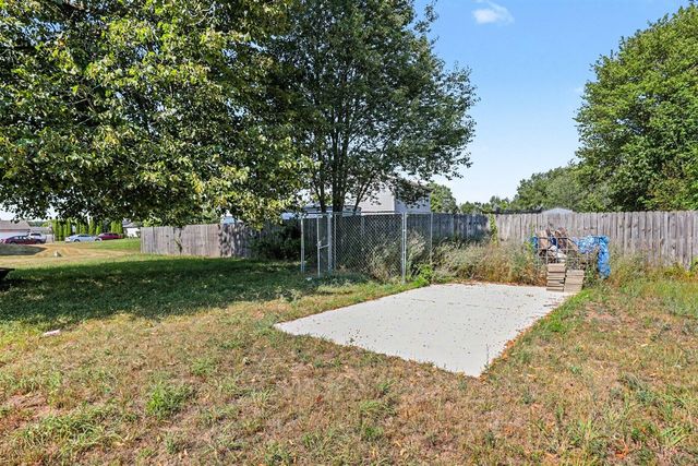 14627 Ivorystone Drive, Cedar Springs, MI 49319