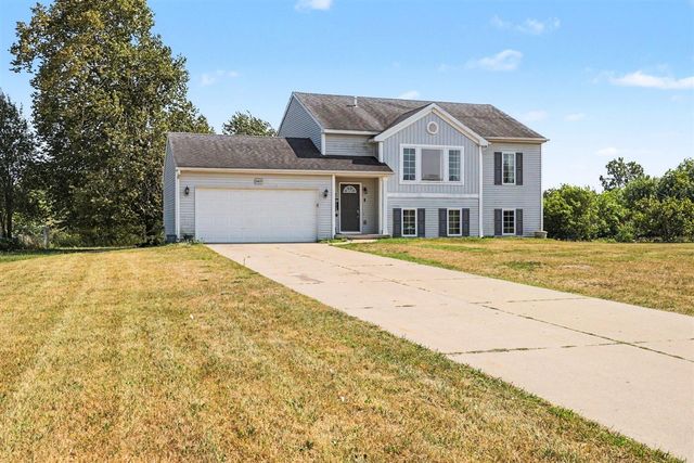 14627 Ivorystone Drive, Cedar Springs, MI 49319