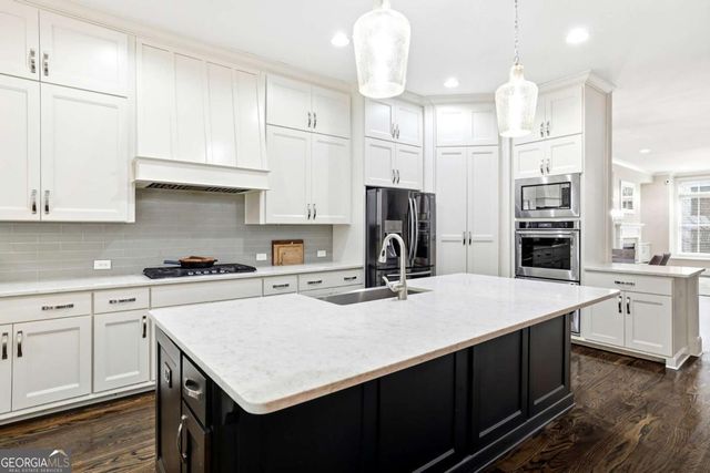 1120 Cordia Avenue NW, Atlanta, GA 30318