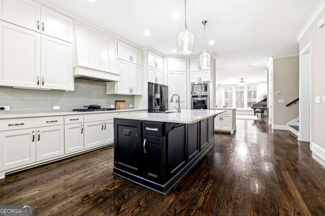 1120 Cordia Avenue NW, Atlanta, GA 30318