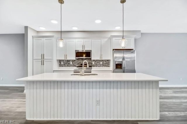 8210 Tidewater DR, Norfolk, VA 23505