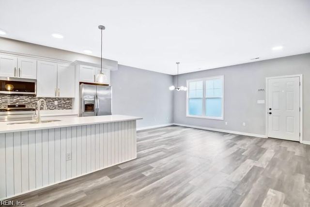 8210 Tidewater DR, Norfolk, VA 23505