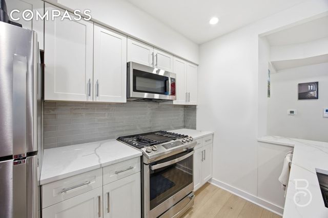 2323 30th Rd Apt 3A, New York City, NY 11102