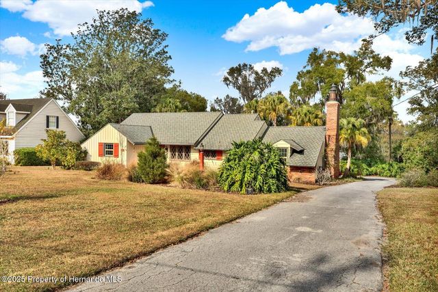 130 North Avenue, Brooksville, FL 34601