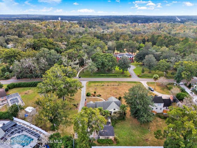 130 North Avenue, Brooksville, FL 34601