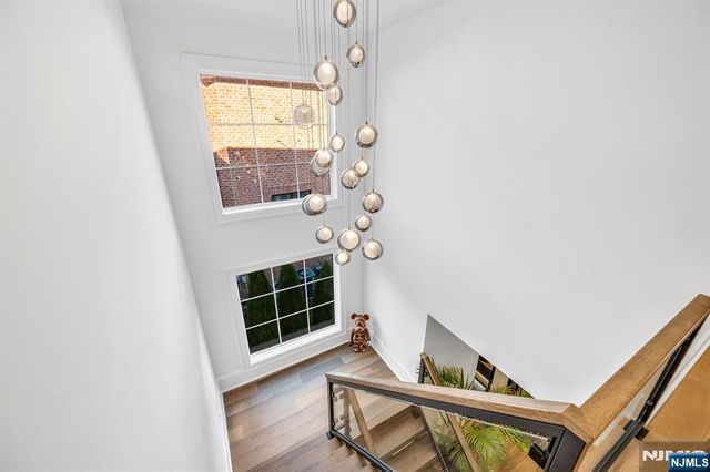 1059 Briar Way, Fort Lee, NJ 07024