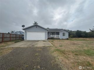 117 Bufflehead Street SW, Ocean Shores, WA 98569