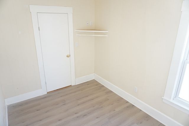 76 4th Avenue 2nd FL, Lowell, MA 01854