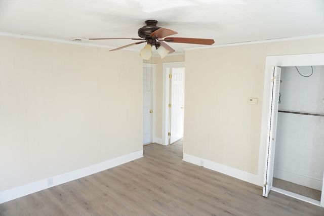 76 4th Avenue 2nd FL, Lowell, MA 01854