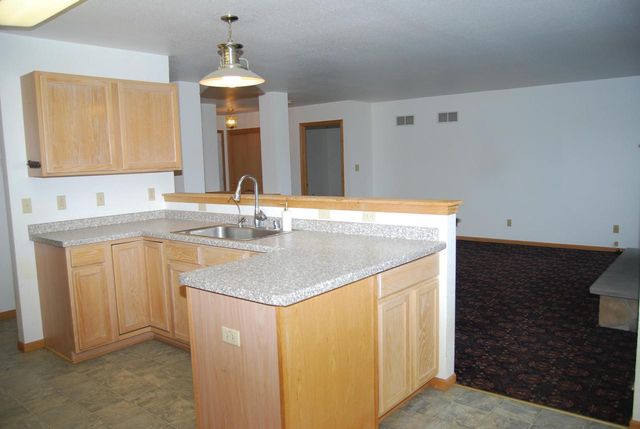 7210 Badger LANE, Allenton, WI 53002