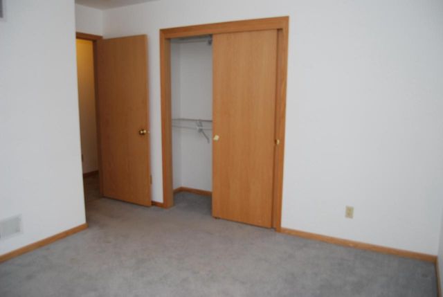 7210 Badger LANE, Allenton, WI 53002