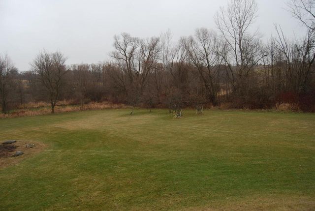 7210 Badger LANE, Allenton, WI 53002