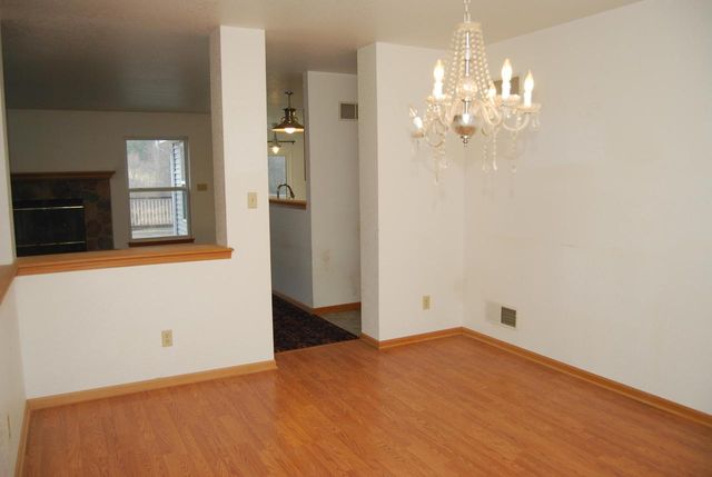 7210 Badger LANE, Allenton, WI 53002