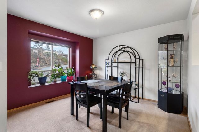 1020 S Westcliff Pl, Spokane, WA 99224