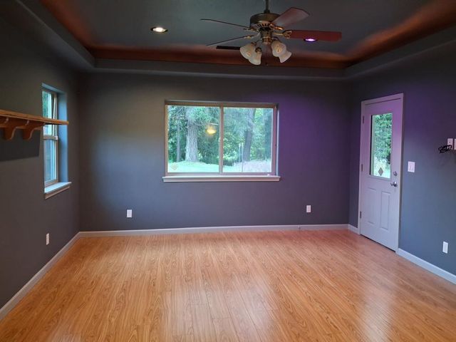 1730 Hugo Road, Merlin, OR 97532