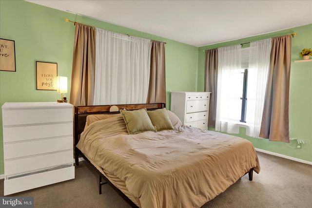 8-A FAIRWAY RD, Reading, PA 19607