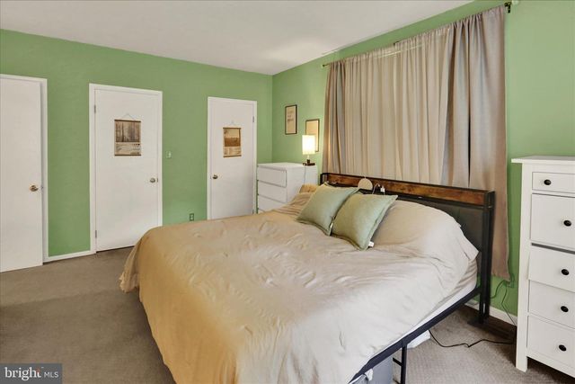 8-A FAIRWAY RD, Reading, PA 19607