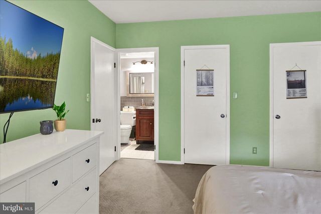 8-A FAIRWAY RD, Reading, PA 19607