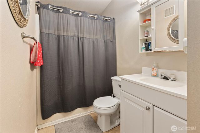 245 SE Croston Lane, Issaquah, WA 98027