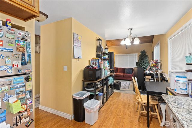 245 SE Croston Lane, Issaquah, WA 98027