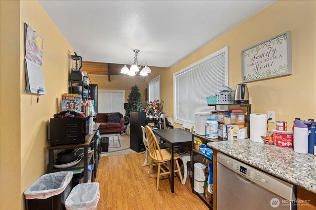 245 SE Croston Lane, Issaquah, WA 98027