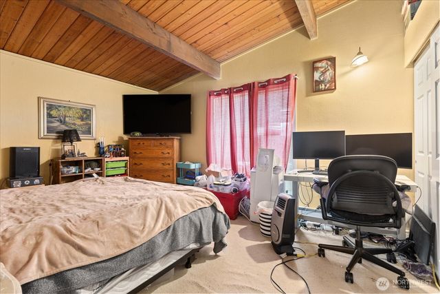 245 SE Croston Lane, Issaquah, WA 98027