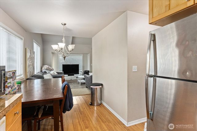 245 SE Croston Lane, Issaquah, WA 98027