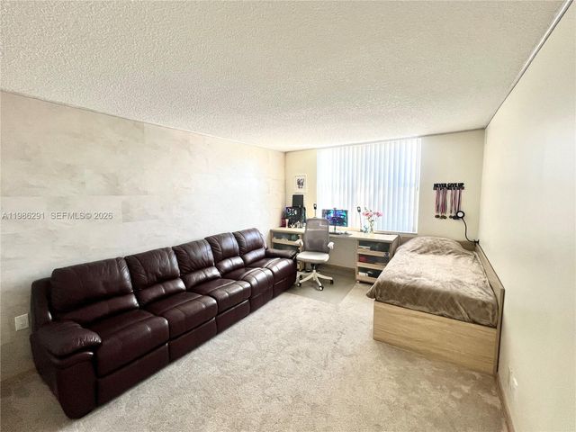 437 Golden Isles Dr 14G, Hallandale Beach, FL 33009