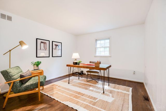 204 Brocdorf Drive, Wyoming, OH 45215