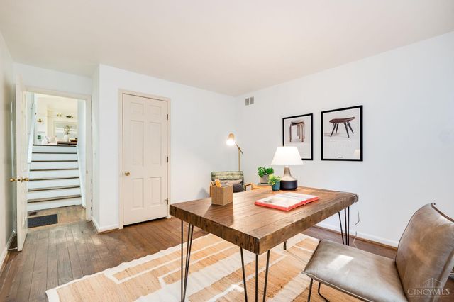 204 Brocdorf Drive, Wyoming, OH 45215