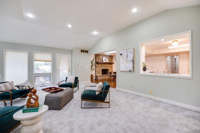 204 Brocdorf Drive, Wyoming, OH 45215