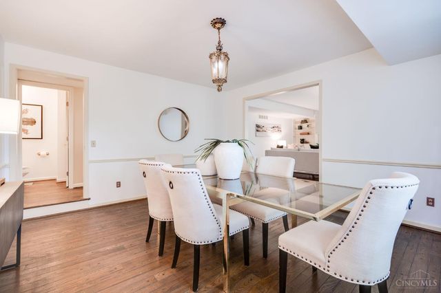 204 Brocdorf Drive, Wyoming, OH 45215