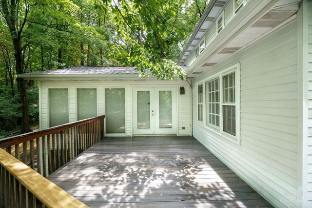 204 Brocdorf Drive, Wyoming, OH 45215