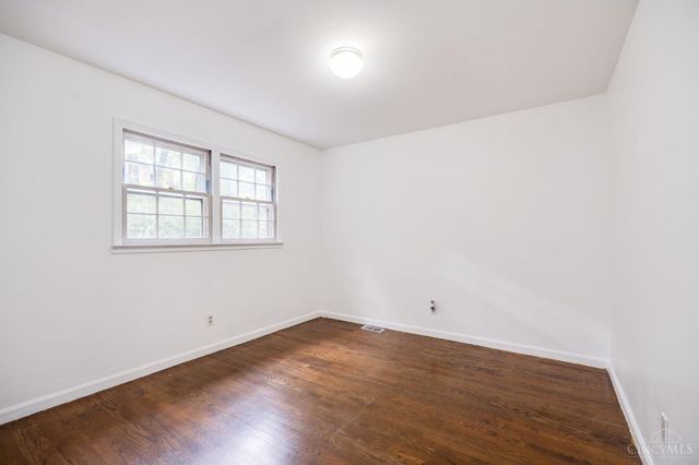 204 Brocdorf Drive, Wyoming, OH 45215