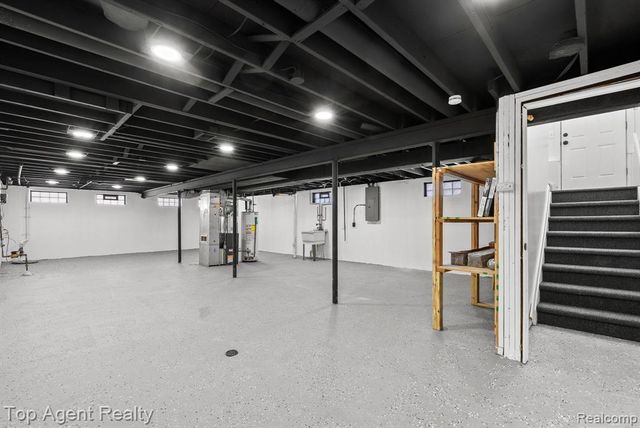 20222 Westhaven Avenue, Southfield, MI 48075