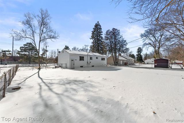 20222 Westhaven Avenue, Southfield, MI 48075